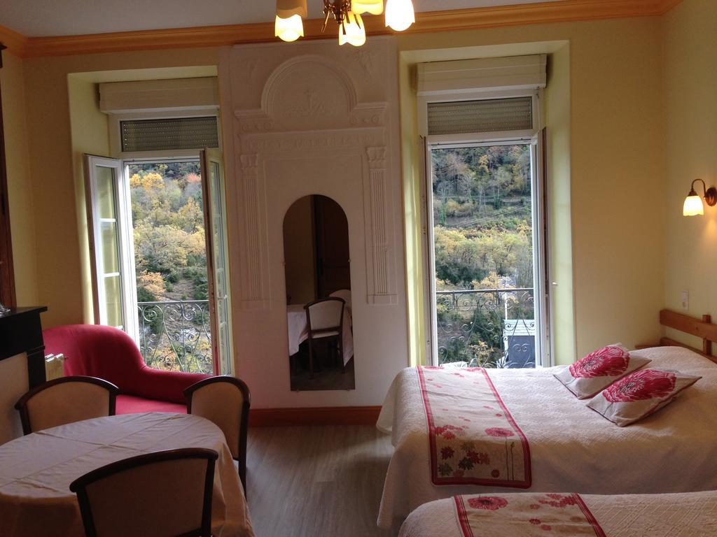 Hotel Panoramic Et Des Bains Luz-Saint-Sauveur Phòng bức ảnh